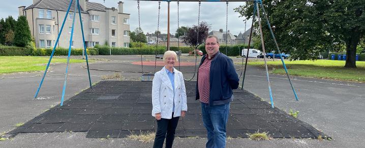 Cllr McEwan and Cllr Paterson at Tinto Square, Renfrew Cllr McEwan and Cllr Paterson at Tinto Square, Renfrew