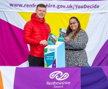 Jack Carlin and Cllr Michelle Campbell launch scheme