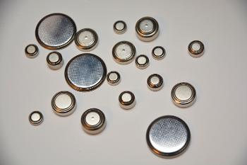 Button battery