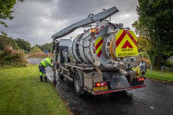 Flooding vehicle